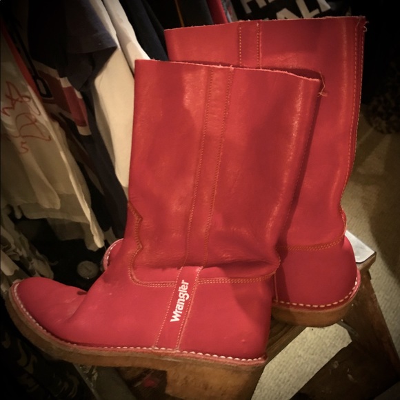 Wrangler Shoes - COPY - Vintage! Red Wrangler boots. ♥️
